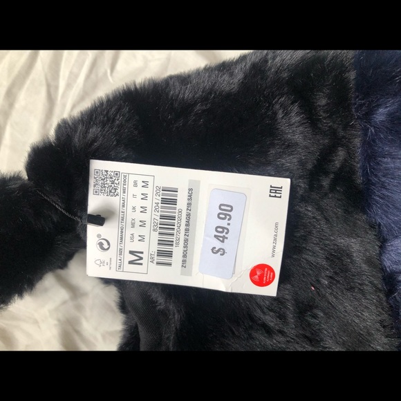 NWT Zara Fur purse - Picture 3 of 3